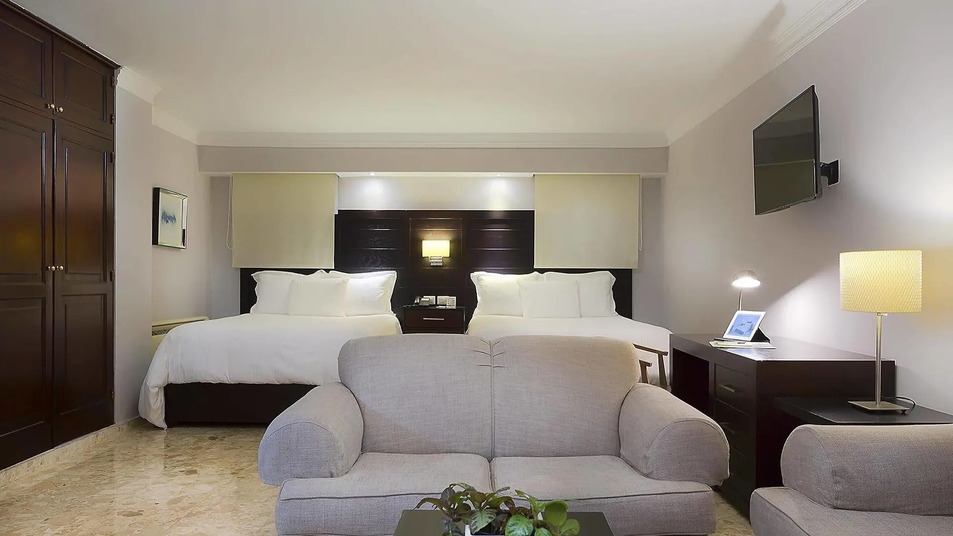 Plaza Florida Suites Санто-Доминго